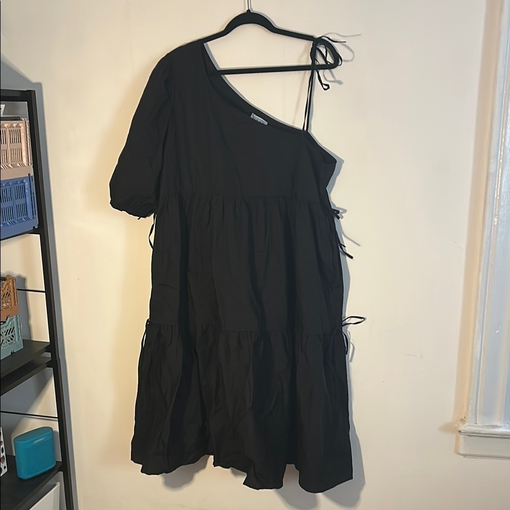 Wray One-Shoulder Black Women’s Dress
